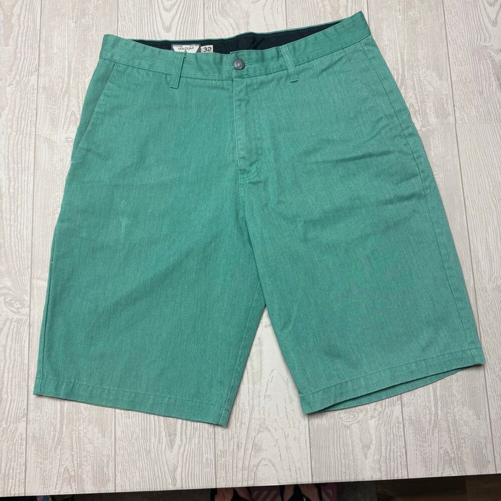 Volcom Men’s Shorts Size 32 Green Teal Chino Flat Front Casual Golf